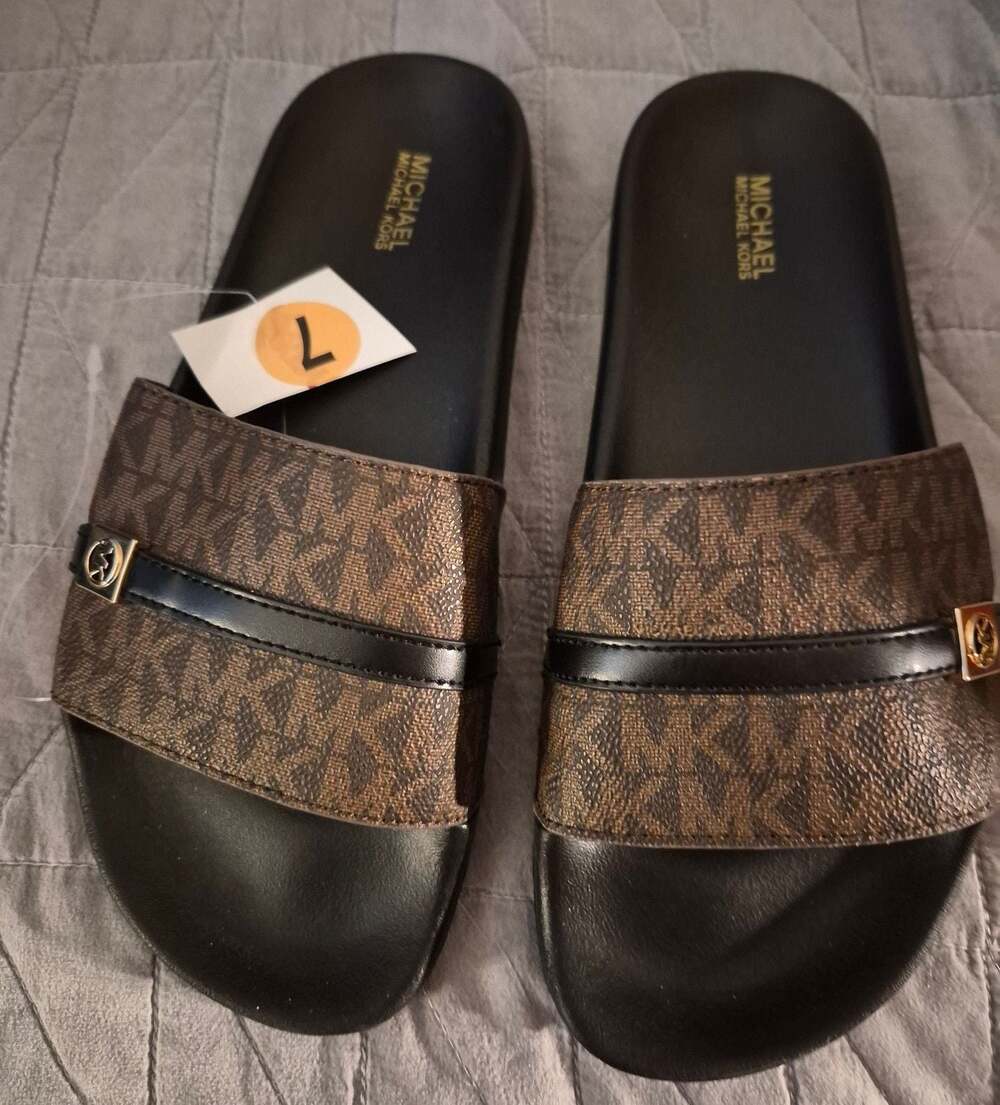 Michael Kors Wade Logo Slide Sandals Brown Black Women's Size 7